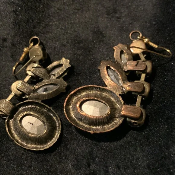 Spectacular clear quartz Dangle earrings no 1 1/2β long - Picture 3 of 6